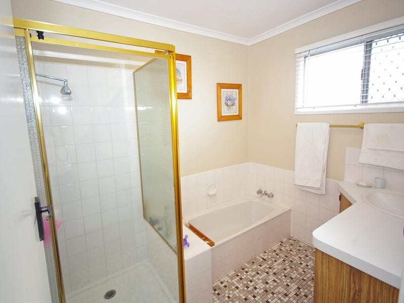 4 Oborn Street, Redbank Plains QLD 4301