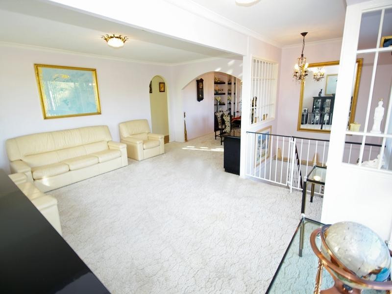 4 Oborn Street, Redbank Plains QLD 4301