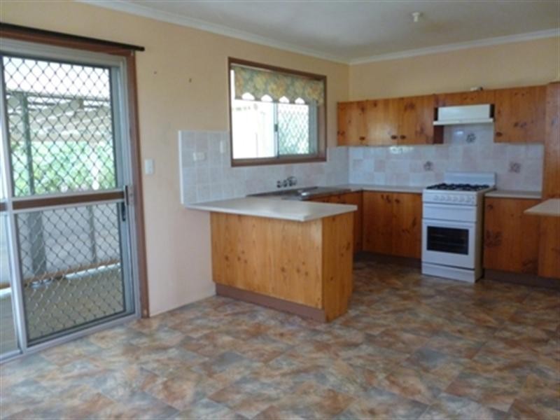 12 Glen Avon Drive, Redbank Plains QLD 4301