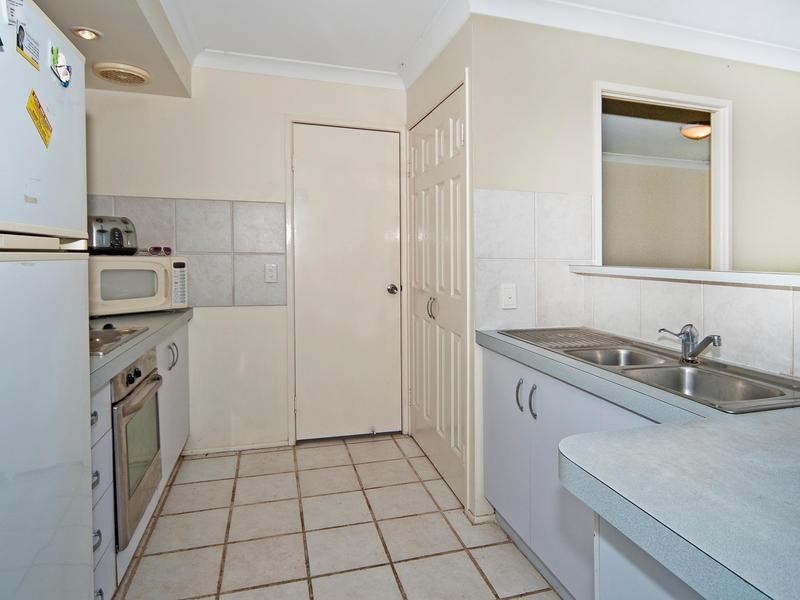 10 Yarrow Court, Redbank Plains QLD 4301