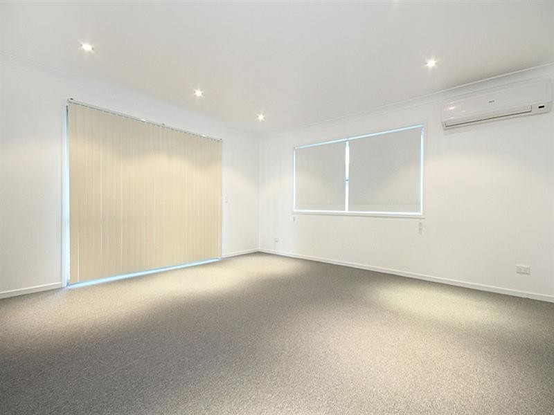 11 Cox Crescent, Goodna QLD 4300