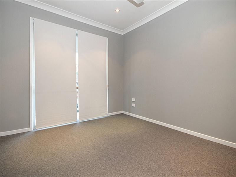 11 Cox Crescent, Goodna QLD 4300