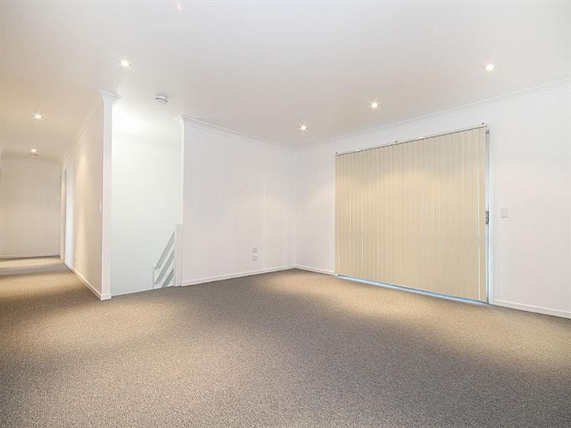 11 Cox Crescent, Goodna QLD 4300