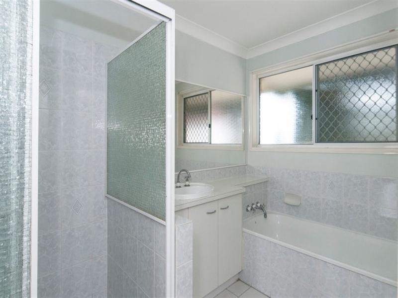 4 Penrose Circuit, Redbank Plains QLD 4301