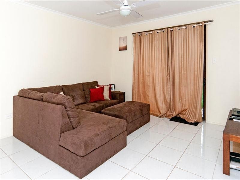 1/17 Somerfield Street, Redbank Plains QLD 4301