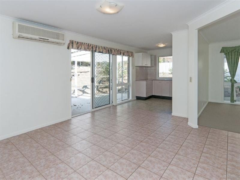 16 Vanessa Court, Camira QLD 4300