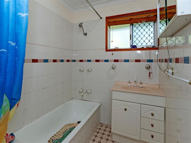 3 Leo Court, Collingwood Park QLD 4301