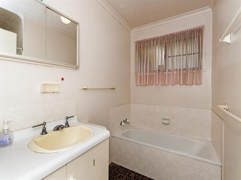 28 Dobell Avenue, Collingwood Park QLD 4301