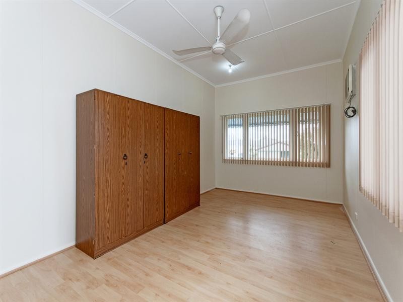 1 Barram Street, Goodna QLD 4300