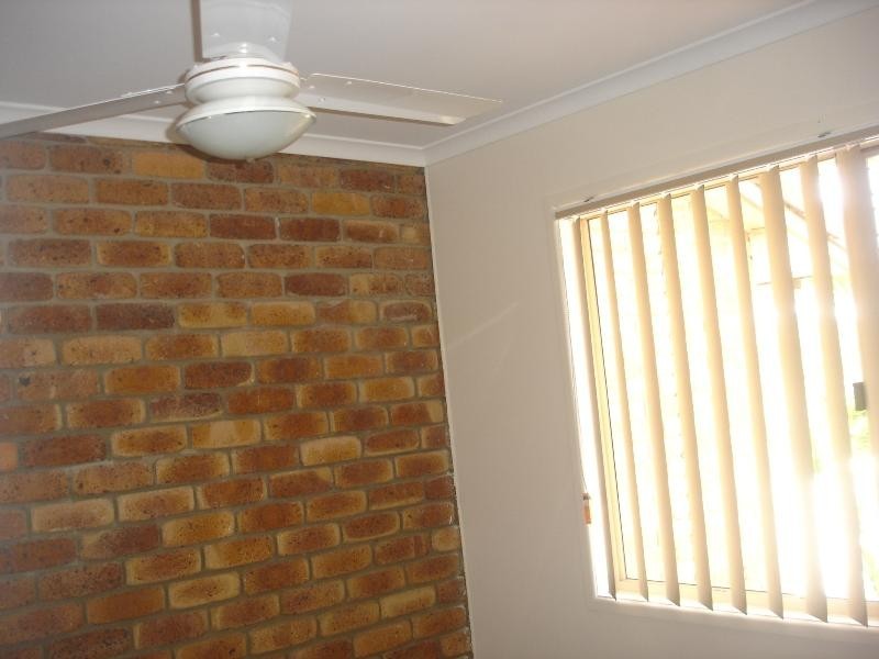 8/13 Bridge Street, Redbank QLD 4301