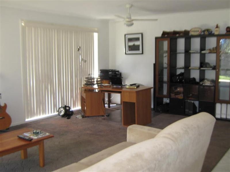 4 Forgan Smith Street, Collingwood Park QLD 4301