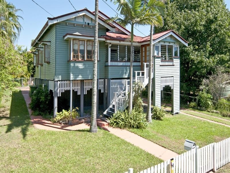 10 View Street, Woodend QLD 4305