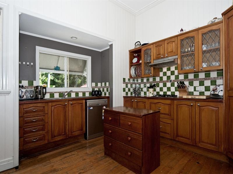 10 View Street, Woodend QLD 4305