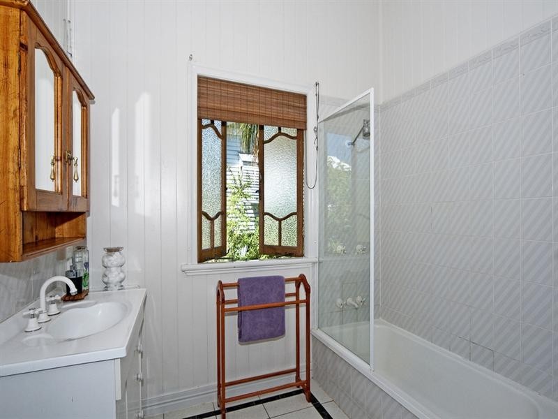 10 View Street, Woodend QLD 4305