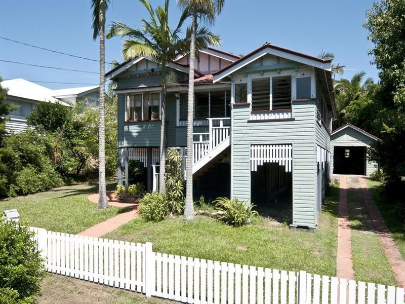 10 View Street, Woodend QLD 4305