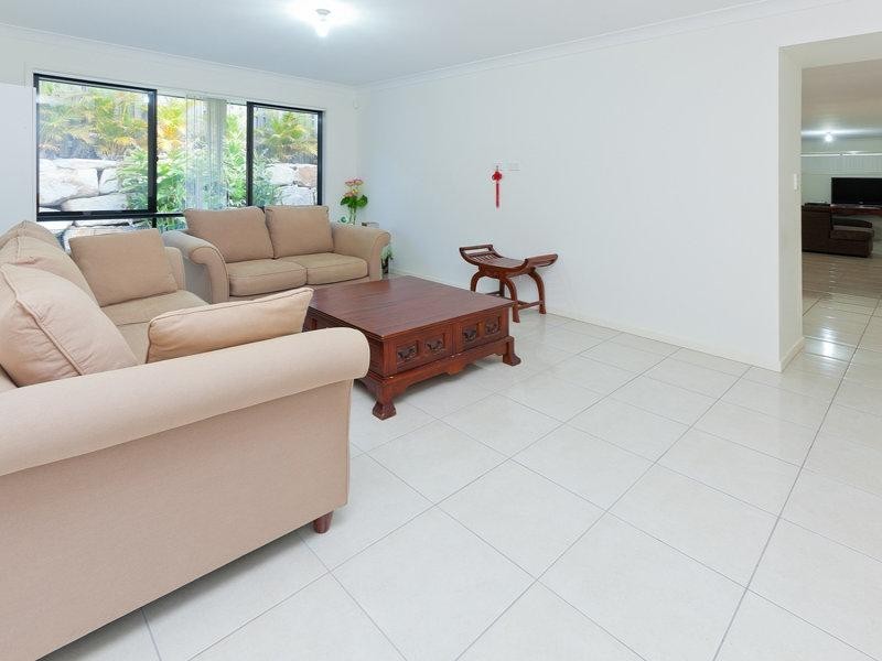 252 Alawoona Street, Redbank Plains QLD 4301