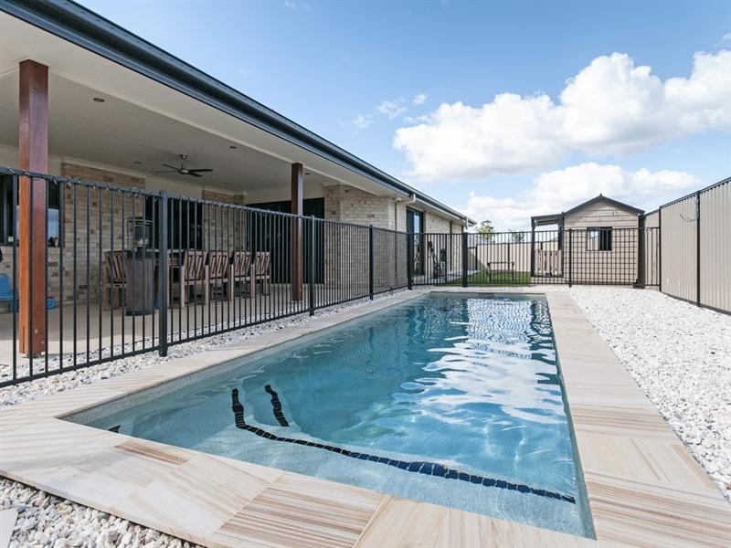 8 Eustace Circuit, Augustine Heights QLD 4300