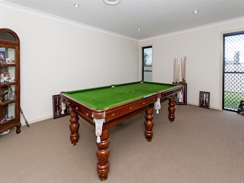 8 Eustace Circuit, Augustine Heights QLD 4300