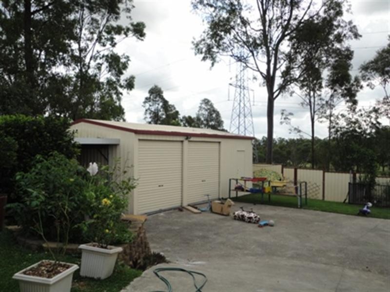 15 Whitlam Drive, Collingwood Park QLD 4301