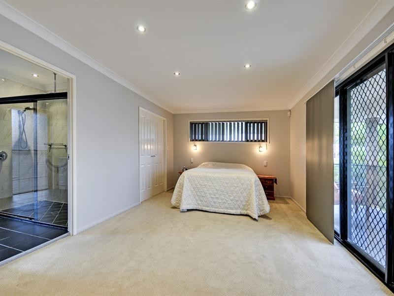 20 Carissa Court, Camira QLD 4300