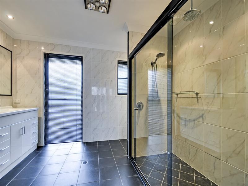 20 Carissa Court, Camira QLD 4300