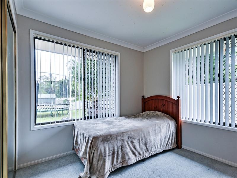 20 Carissa Court, Camira QLD 4300