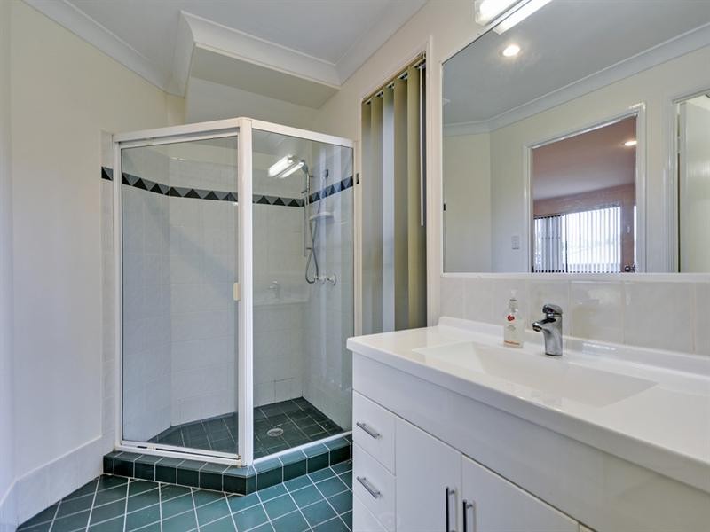 20 Carissa Court, Camira QLD 4300