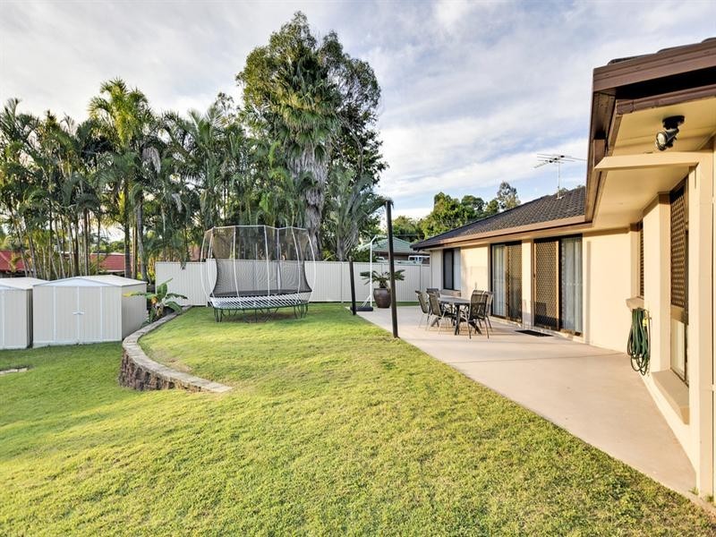 20 Carissa Court, Camira QLD 4300