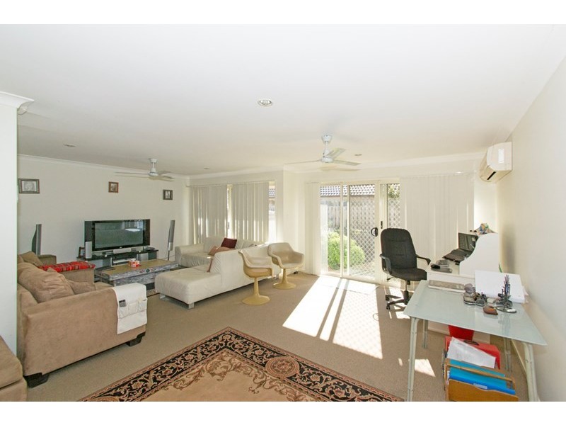35/8 Rosegum Place, Redbank Plains QLD 4301