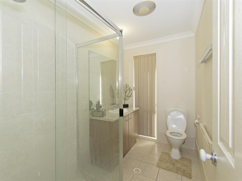 5 Ashbourne Avenue, Goodna QLD 4300