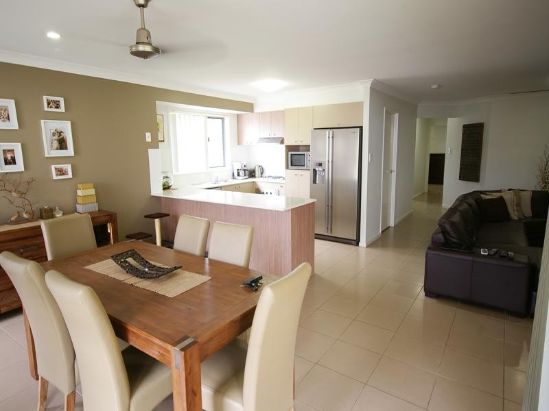 21 Karen Court, Redbank Plains QLD 4301