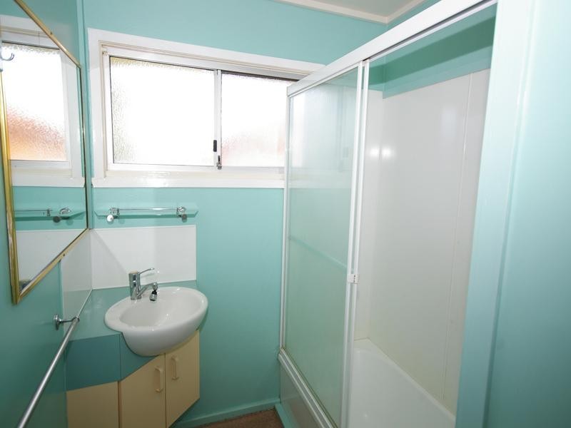 23 Neilsen Crescent, Riverview QLD 4303