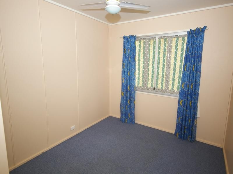 23 Neilsen Crescent, Riverview QLD 4303