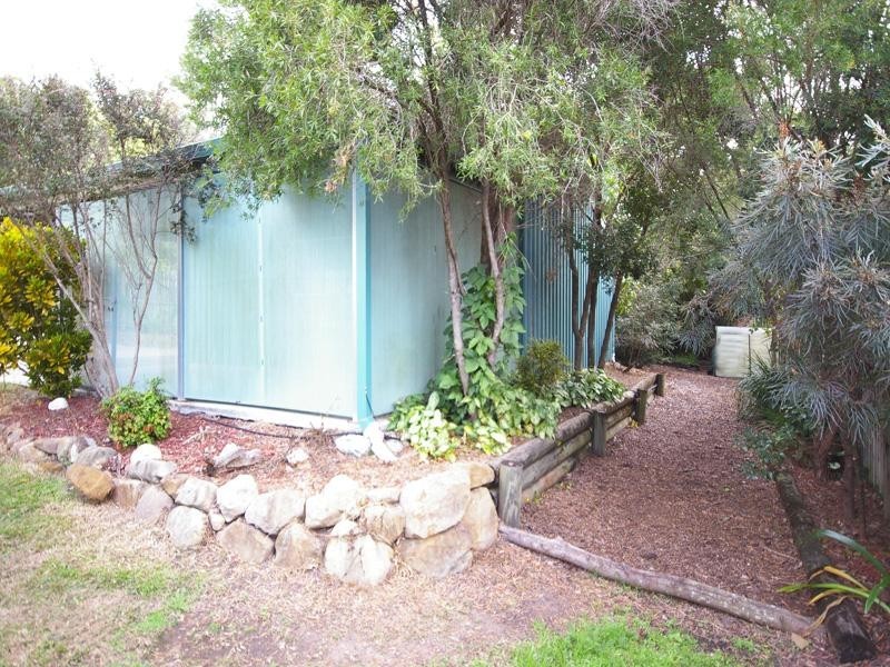 23 Neilsen Crescent, Riverview QLD 4303