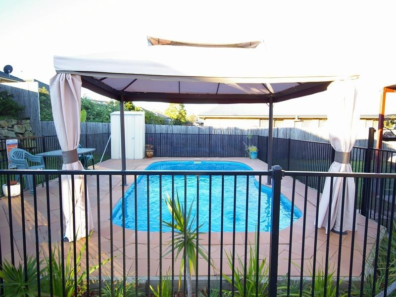 12 Collins Street, Collingwood Park QLD 4301