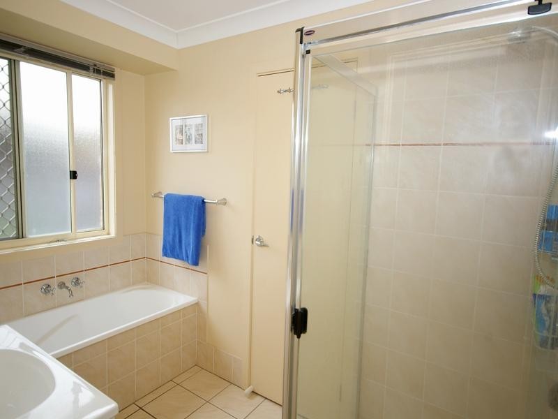 12 Collins Street, Collingwood Park QLD 4301