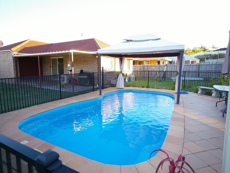 12 Collins Street, Collingwood Park QLD 4301