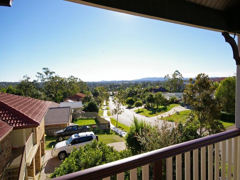 3 Vanessa Court, Camira QLD 4300