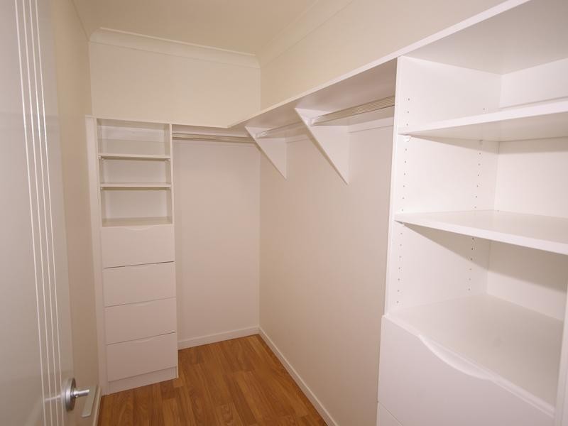 1and2/4 Willow Road, Redbank Plains QLD 4301