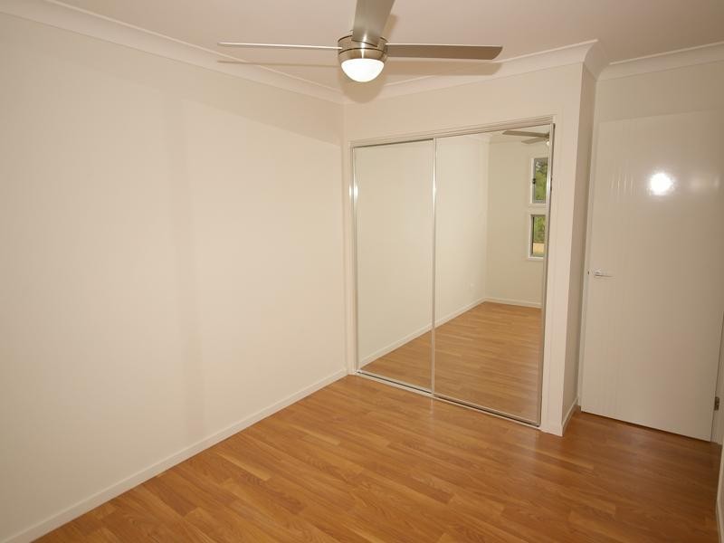 1and2/4 Willow Road, Redbank Plains QLD 4301