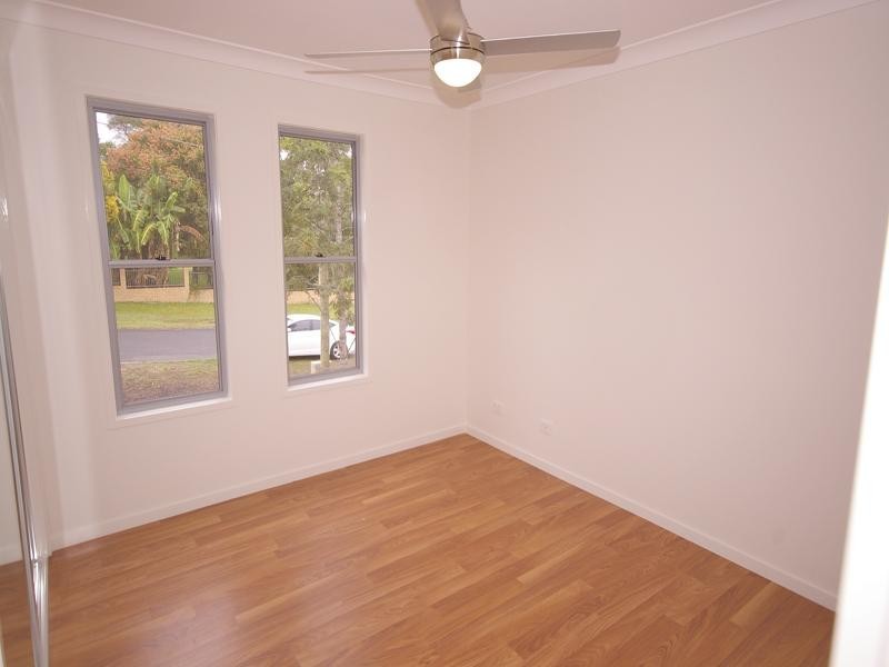 1and2/4 Willow Road, Redbank Plains QLD 4301