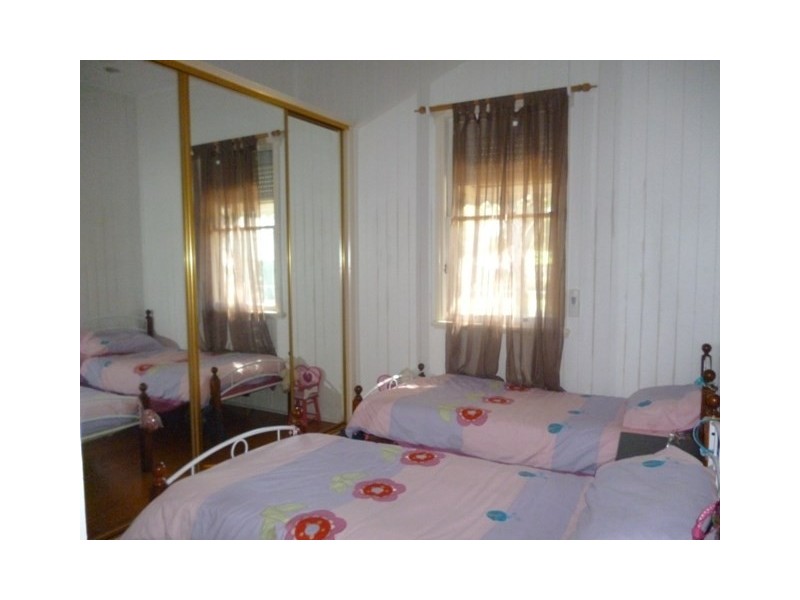 45 Waterworks Road, North Ipswich QLD 4305