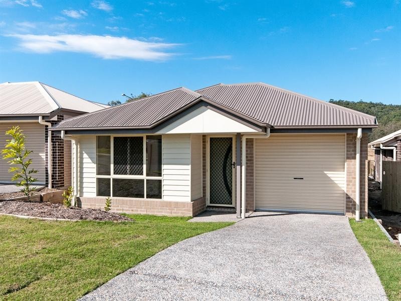 26 Lamington Drive, Redbank Plains QLD 4301