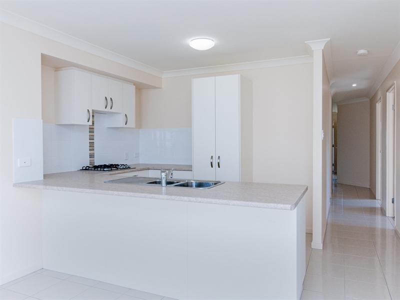 26 Lamington Drive, Redbank Plains QLD 4301