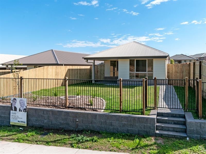 26 Lamington Drive, Redbank Plains QLD 4301