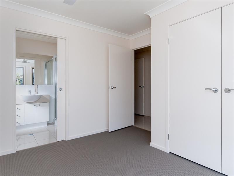 26 Lamington Drive, Redbank Plains QLD 4301