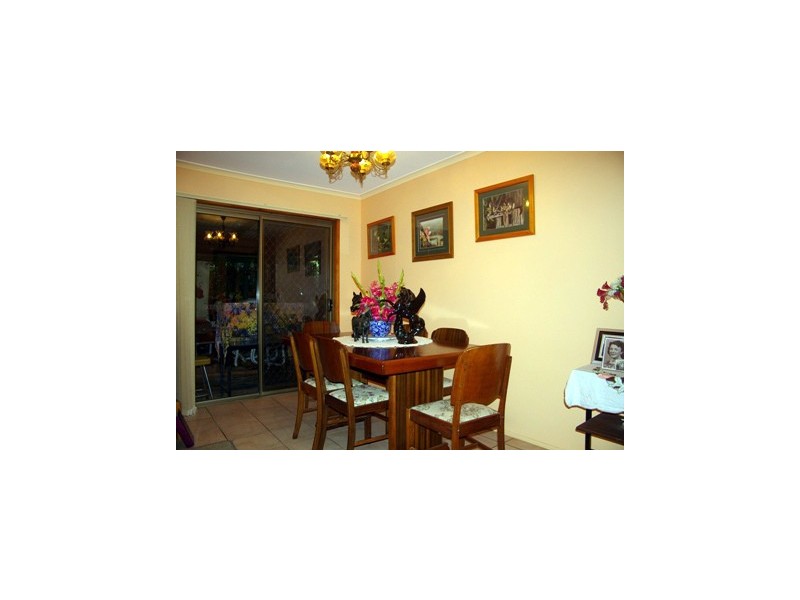 10 Essex Court, Bellbird Park QLD 4300