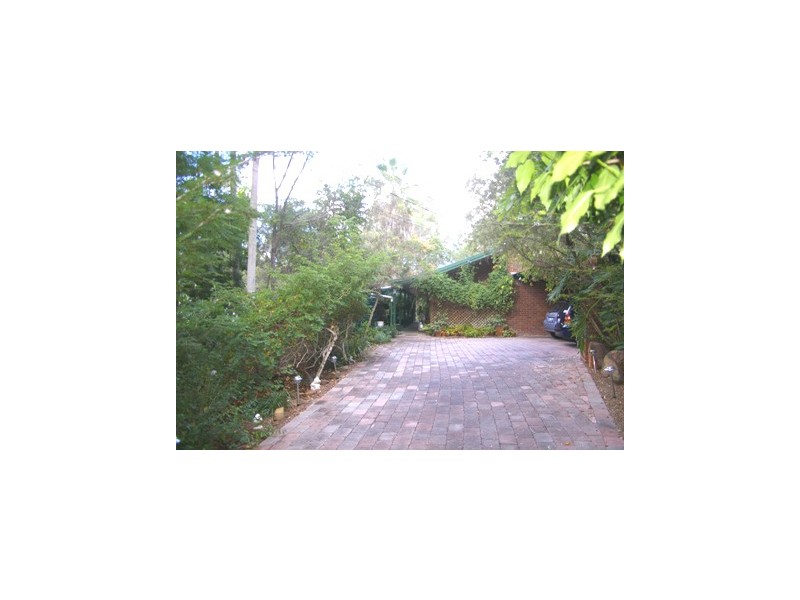 10 Essex Court, Bellbird Park QLD 4300