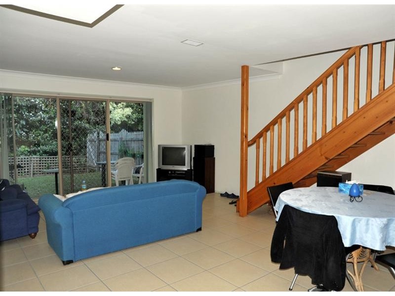 6/130 Plateau Crescent, Carrara QLD 4211