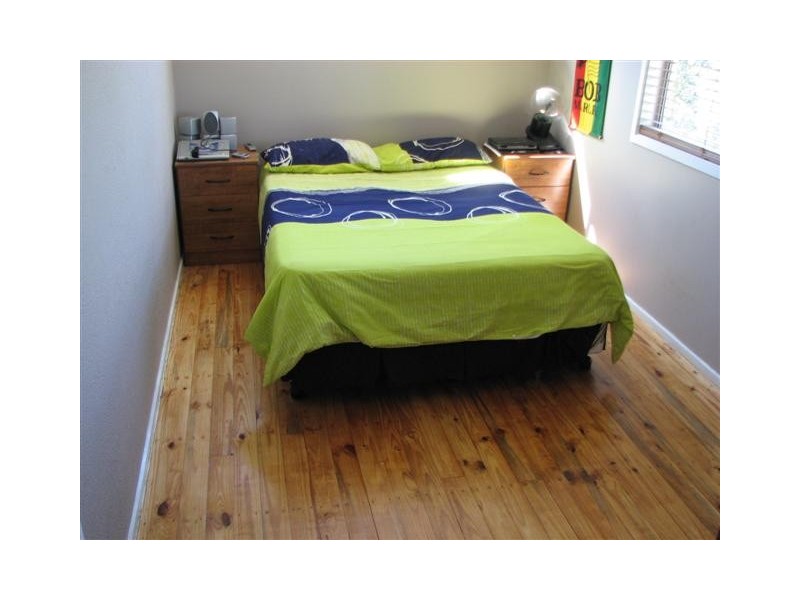 10 Poinsettia Parade, Varsity Lakes QLD 4227